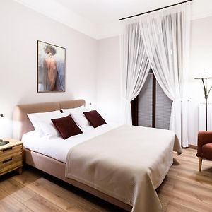 Apart Residence Arianska 16 By Nearto Pl